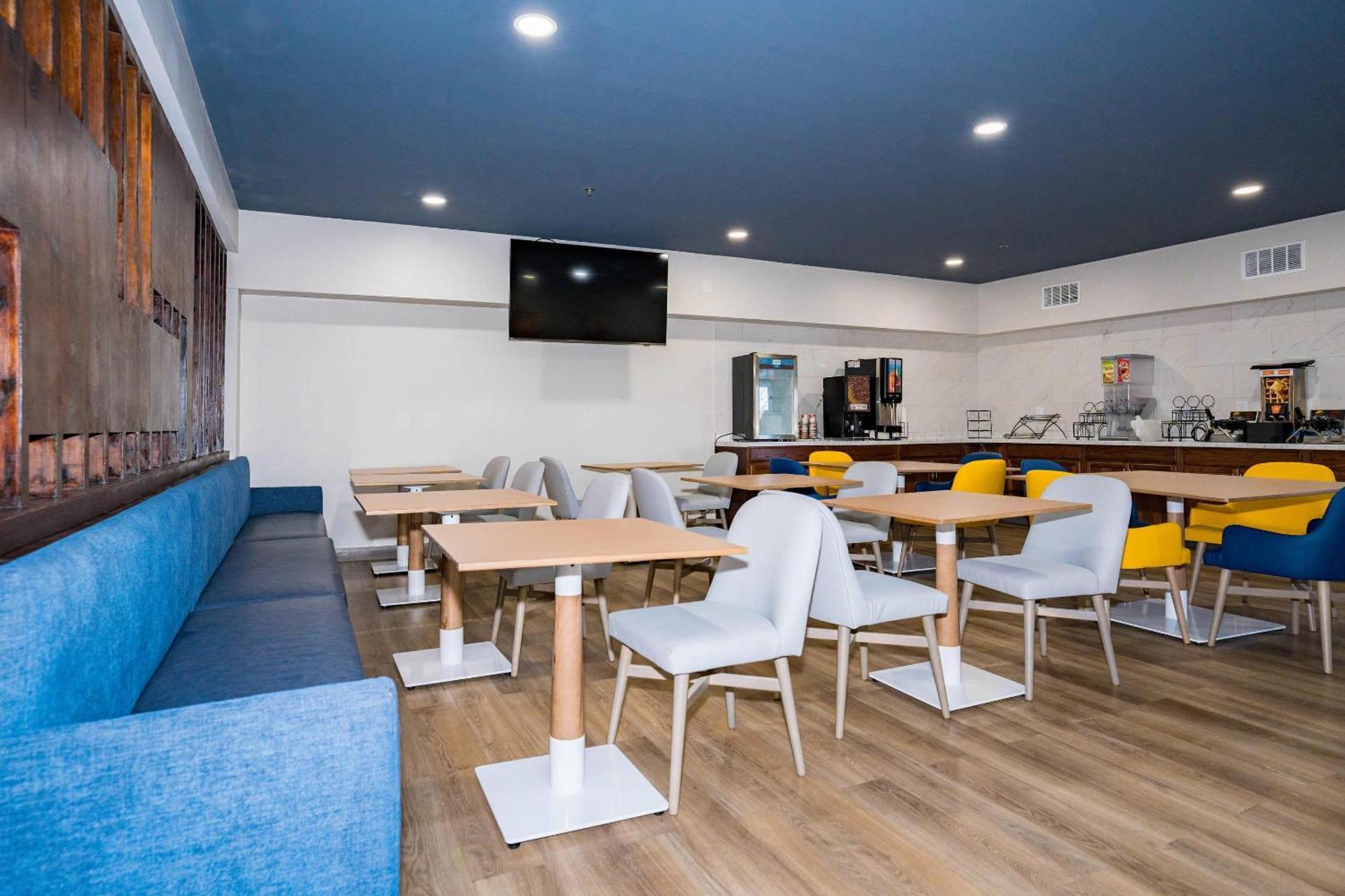 Comfort Inn & Suites River City Дикейтър Екстериор снимка