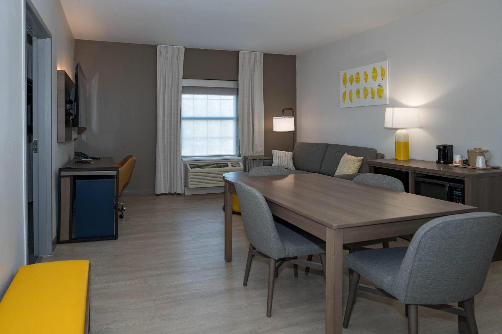 Comfort Inn & Suites River City Дикейтър Екстериор снимка