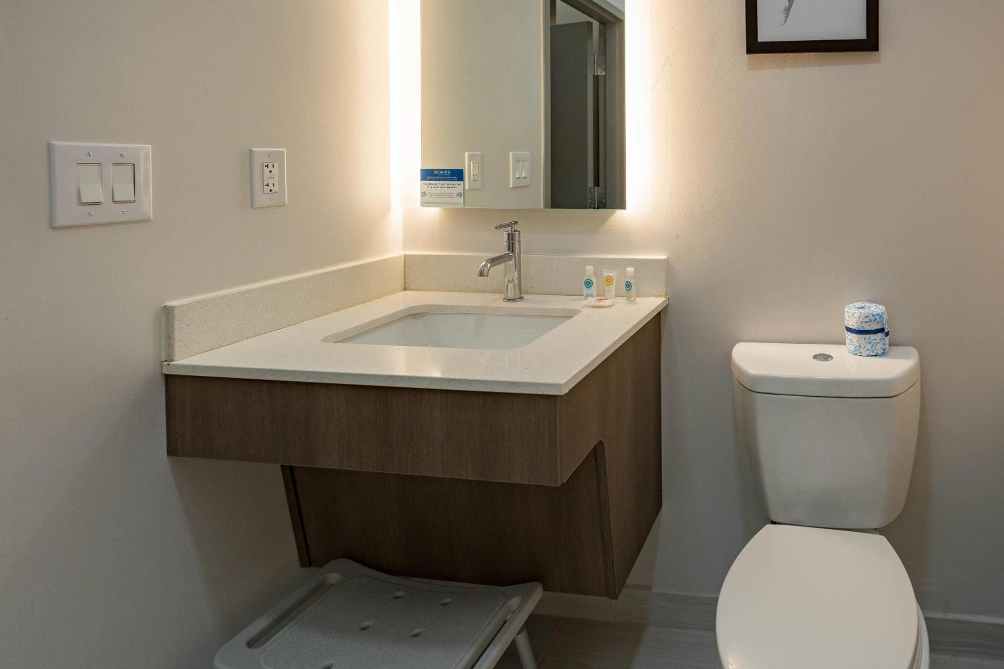 Comfort Inn & Suites River City Дикейтър Екстериор снимка